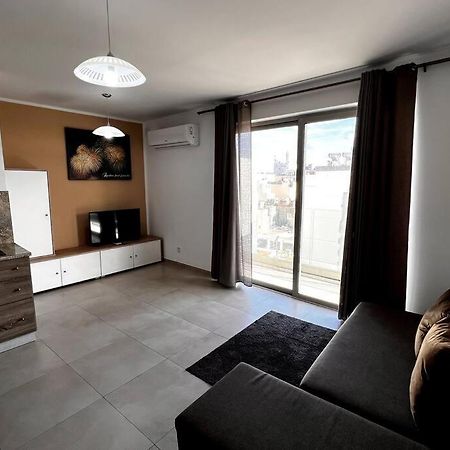 Mediterranea 2 Bedroom Smart Apartment Сент-Полс-Бей Экстерьер фото
