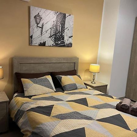 Mediterranea 2 Bedroom Smart Apartment Сент-Полс-Бей Экстерьер фото